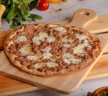 الحمة بالعجين والجبن